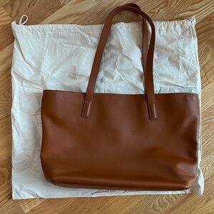 Quince Classic Italian Leather Tote in Cognac with Dust bag
